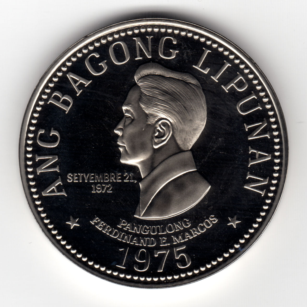 1975年 5 PISO