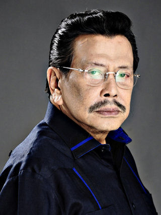 13 WZtEGXg_(Joseph Estrada)