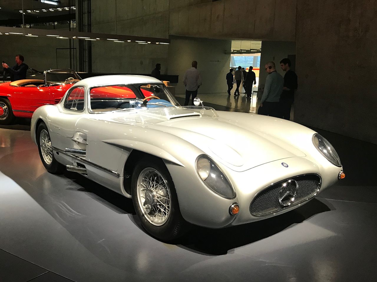 hCcFZfXxcق300 SLR Coupe